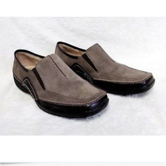 naturalizer suede shoes